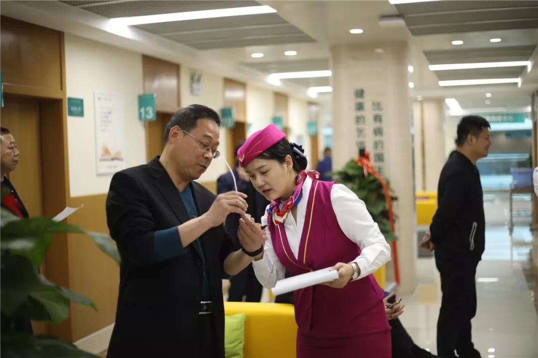 广州24小时套医保卡(北京医保卡使用指南)